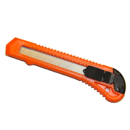 Ніж з висувним сегментним лезом 18 мм Sturm 1076-09-01