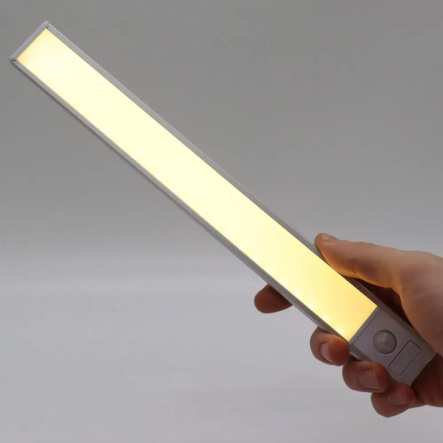 Светильник аккумуляторный 30см с датчиком движения от USB на магнитах HYSS 200