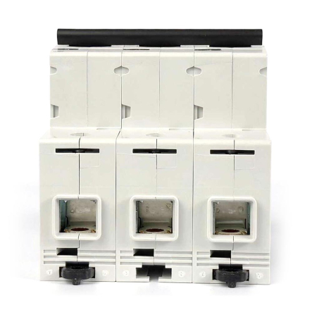 Автоматический выключатель ABB 2CCS813001R0824, 3P, 100A, C S803B