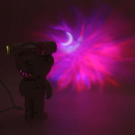 Ночник с пультом и проекцией звёздного неба от USB, с пультом, Космонавт