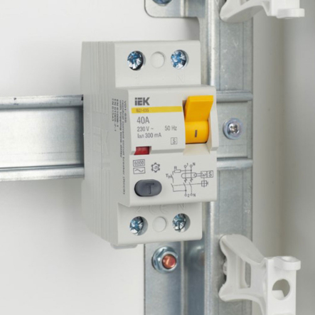 Устройство защитного отключения УЗО IEK ВД1-63S, 2Р, 40А, 300мА селективное, MDV12-2-040-300