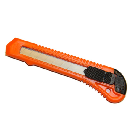 Ніж з висувним сегментним лезом 18 мм Sturm 1076-09-01 - 1