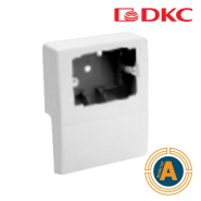 SBN3-4 Коробка под розетку для TBN п/р 83,5-108 на 53, 3-4 мод., цвет белый RAL9001, ДКС, 03421