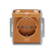 Розетка с заземлением заслонками и крышкой