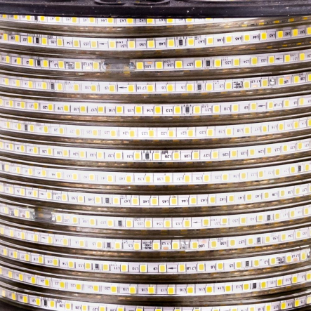 Светодиодная лента белая теплая 220V smd2835 6W/м IP65 AVT