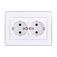 Розетка Lezard RAIN двойная с заземлением, белая, с боковой вставкой хром, 703-0225-127В