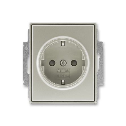 Розетка с заземлением - 1