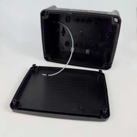 Коробка распределительная СКІМ B1102015, 163х123х68 (КH160B), без отв. IP67, чёрная