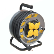 Подовжувач на котушці IEK УК30 Professional, 30 м., 3*1,5 кв.мм., 4 гнізда, 2Р+PE, IP44, кабель КГ, мет. бараб., з термозахистом