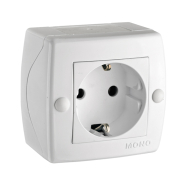 Розетка 1-я с заземлением накладная Mono Electric, OCTANS, IP 20, белая, 104-010107-117