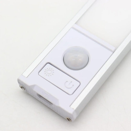 Светильник аккумуляторный 30см с датчиком движения от USB на магнитах HYSS 200