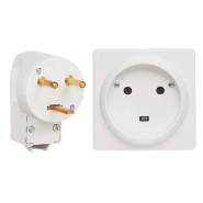 Розетка силовая с заземлением, 2К+З, 32 А, со шторками, Legrand Quteo, белый, 782222