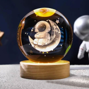 Нічник Кришталева куля 3D від USB Літаючий Астронавт